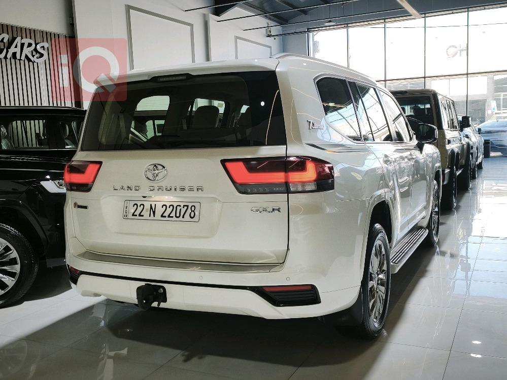 تويوتا لاندكروزر